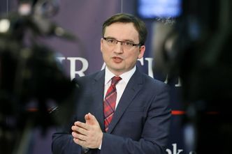 Nowe stawki wypchną z rynku młodych komorników? Resort sprawiedliwości szykuje kontrowersyjną ustawę