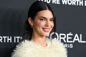 Pokazała paznokcie. "Vanilla nails" to nowa definicja elegancji