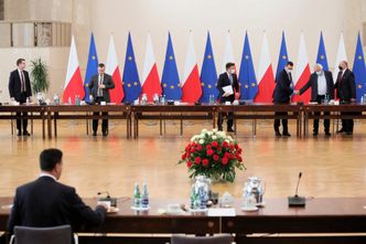 Polityczny dobór w urzędach. Pracownicy trafiają na "szklany sufit"