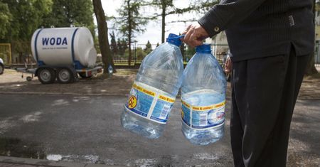 W upały zostali bez wody. Sanepid wydał wreszcie zgodę, ale woda nadal nie spełnia norm