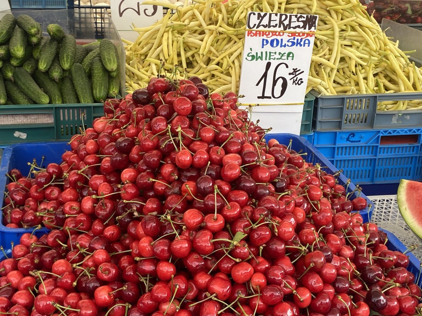 Czereśnie na bazarach w Kielcach