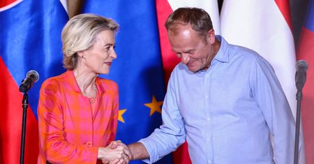 Rzeka pieniędzy popłynie do Polski. Jest zgoda z Brukseli