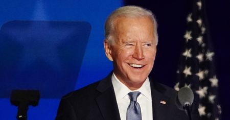 Joe Biden prezydentem-elektem. Mocny wpis Tuska. "Klęska Trumpa"