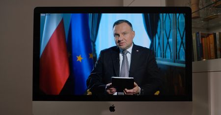 Wybory prezydenckie 2020. Prezydent Andrzej Duda podjął decyzję ws. głosowania korespondencyjnego