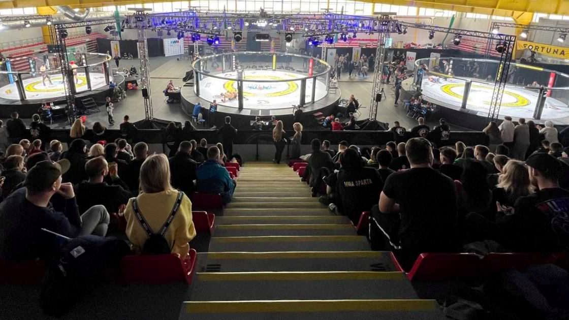Materiały prasowe / Na zdjęciu: gala MMA