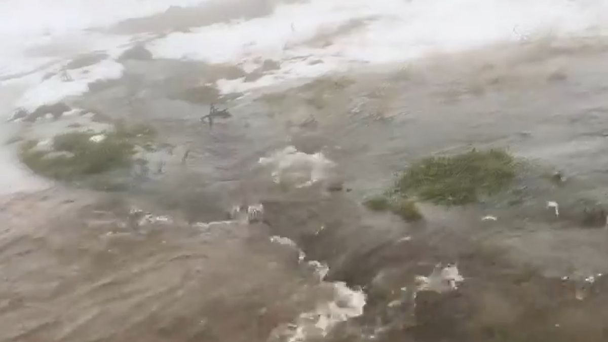 Woda zalewa Karkonosze