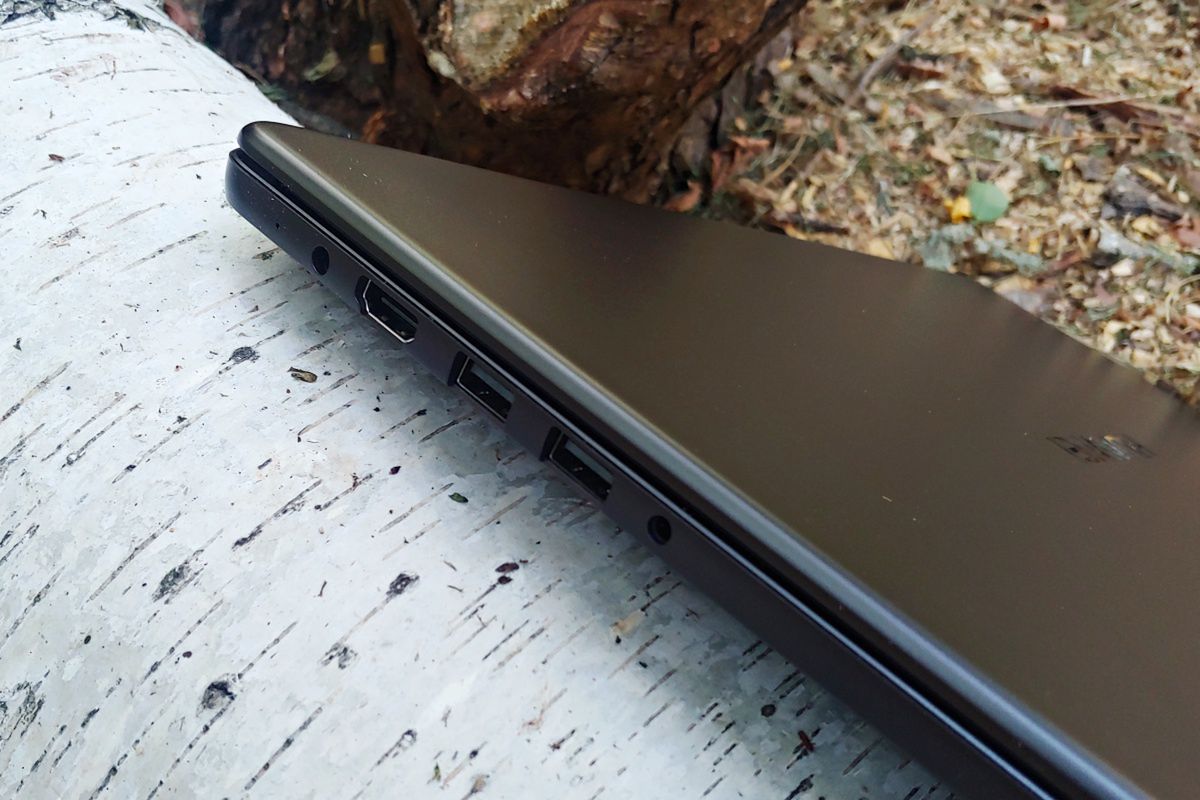 Test Huawei MateBook D. Obudowa i matryca na piątkę z plusem 4