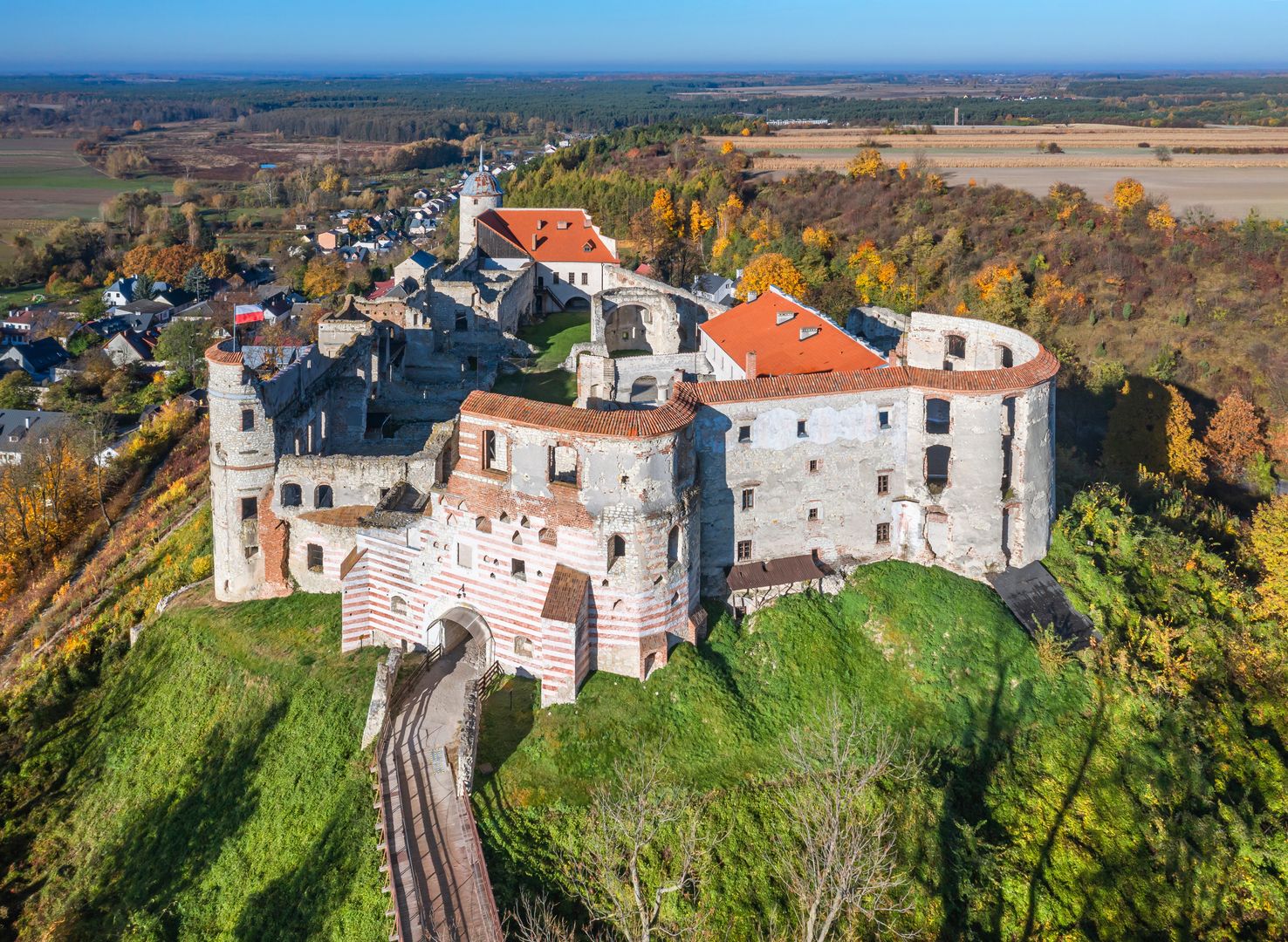 Janowiec zachwyca ruinami zamku
