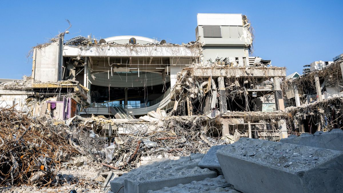 Rozbiórka Galerii Malta w Poznaniu