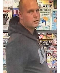 Poniedziałkowy rozbój w Poznaniu. Policja opublikowała wizerunek poszukiwanego