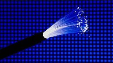 Najnowsze przewody światłowodowe - 720 filmów DVD w sekundę! 1