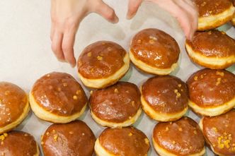 Tłusty Czwartek bez pączka? Oni muszą się powstrzymać