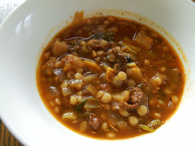 Zagęszczona zupa warzywna na wołowinie (do kupienia gotowa do spożycia)
