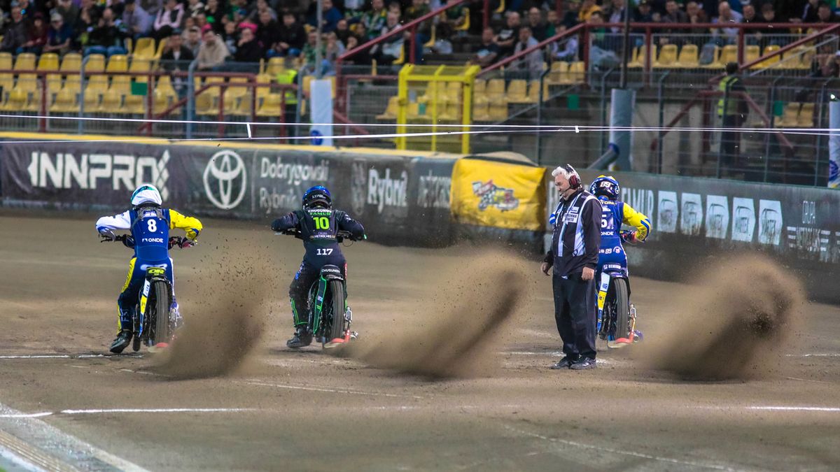 WP SportoweFakty / Arkadiusz Siwek / Na zdjęciu: Oskar Rumiński z lewej