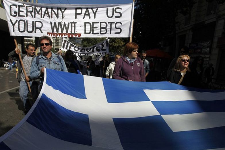 Strefa euro zawiesiła ulgi Grecji w spłacaniu zadłużenia