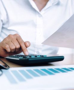 Jaka zdolność kredytowa i rata kredytu gotówkowego przy zarobkach 3000?