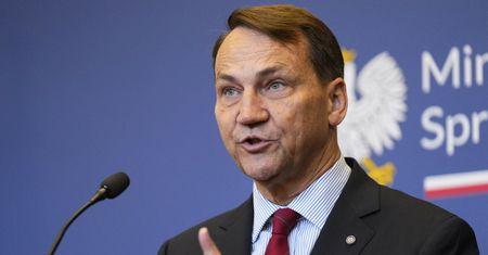 Sikorski proponuje "Legion Europejski". Należeliby do niego Ukraińcy