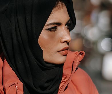 Znalazła męża w internecie. Była jego "przykrywką"