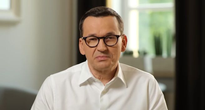 Wyborcy PiS lepiej oceniają Morawieckiego niż Kaczyńskiego. Wśród zwolenników PO na czele Tusk