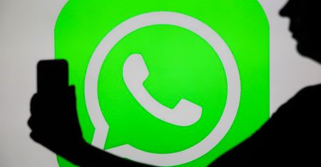 Luka w WhatsAppie na Androidzie: podgląd galerii bez PIN-u