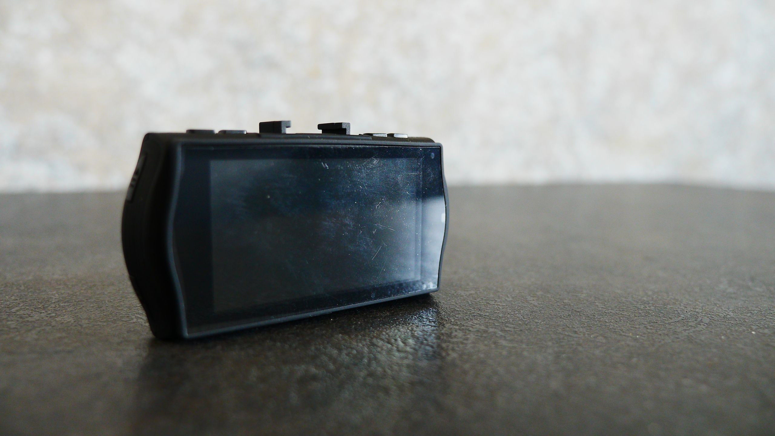 Krótki test LAMAX C9: Kamerka samochodowa z GPS i bazą fotoradarów 3