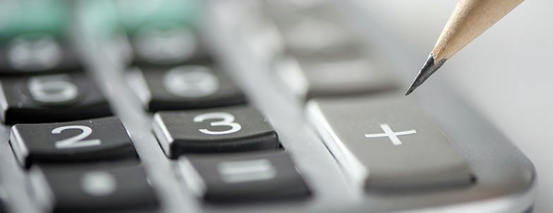 Producent sprzętu RTV/AGD zawyżył prognozy zysków. Teraz się z nich wycofał