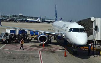 Francja: strajk kontrolerów lotniczych