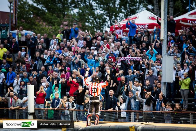 Starcie w Ostrovie Wielkopolskim przyciągnęło sporo osób na stadion