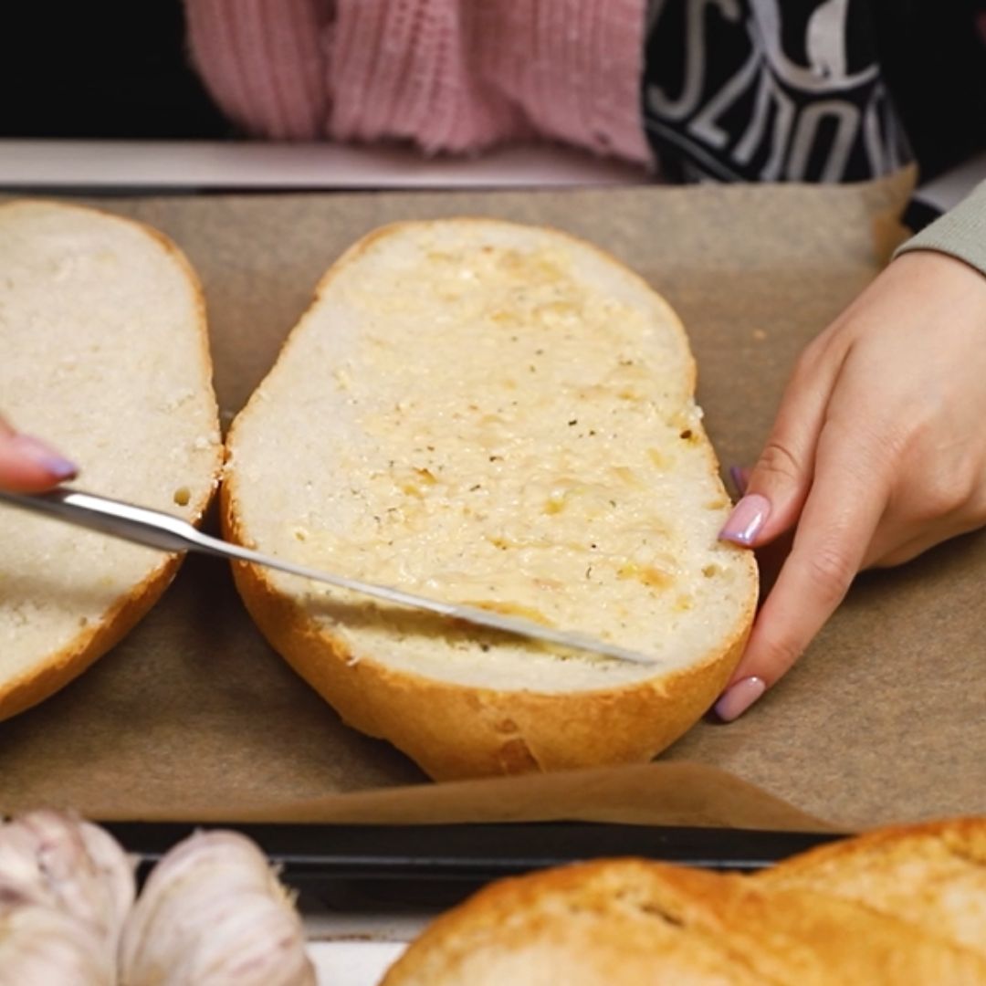 I spread the resulting mix on the bread.