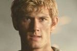 Alex Pettyfer straszy w kawiarni