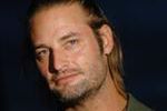 Josh Holloway mutantem w rajstopach