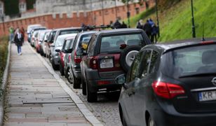 Kraków chce ułatwić parkowanie w centrum. Nowe przepisy uderzą w mieszkańców