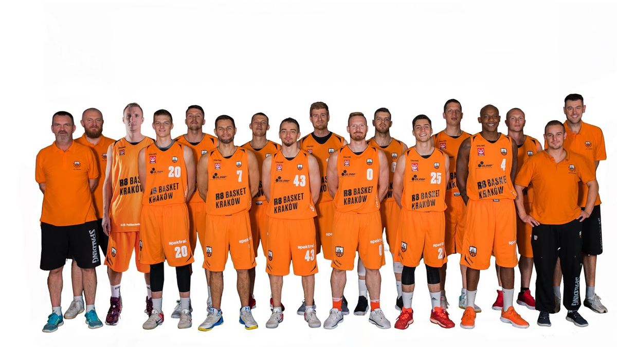 drużyna R8 Basketu AZS-u Politechniki Kraków