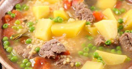 Zupa hamburgerowa w 30 minut. Przyjemnie rozgrzewa i syci na długo
