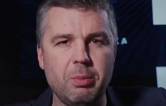 TV Republika z nowym spotem. Chwali się „Resetem”, antybohaterami politycy PO