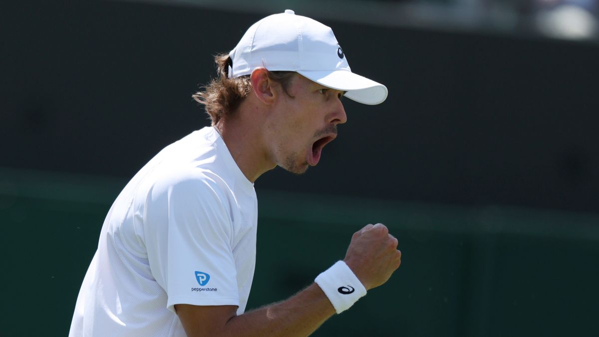 PAP/EPA / NEIL HALL / Na zdjęiu: Alex de Minaur