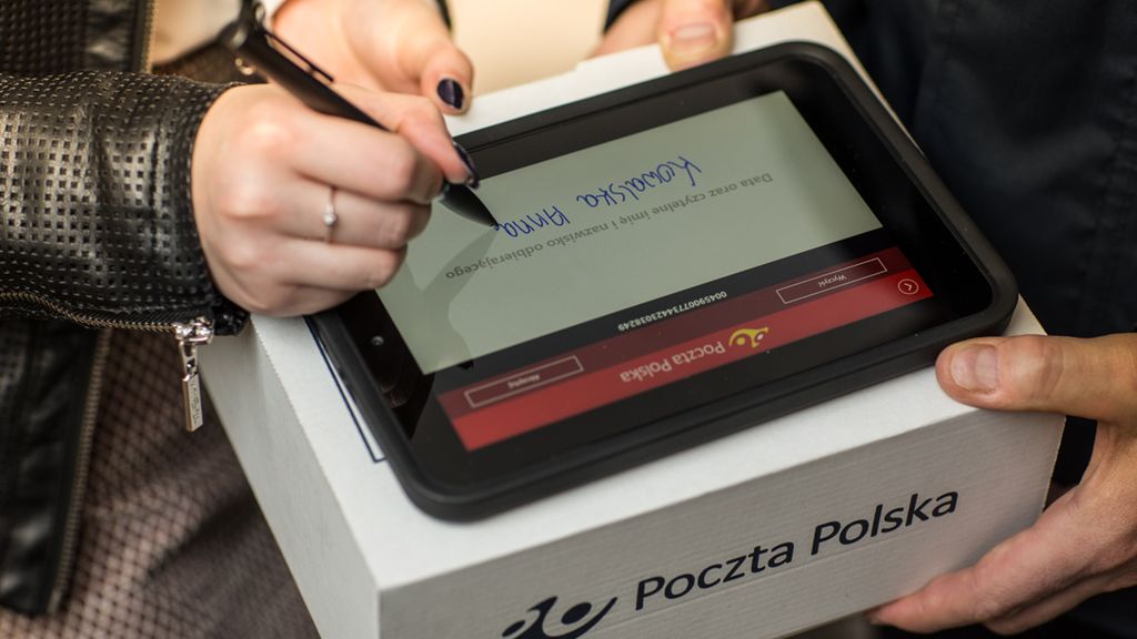 Spodziewamy się, że dość szybko będziemy mogli podpisać umowę z Centrum Zakupów - twierdzi prezes Poczty Polskiej.