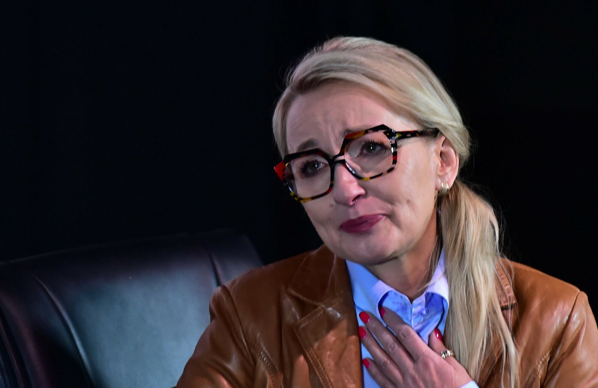 Mama Iwony Wieczorek na premierze filmu dokumentalnego