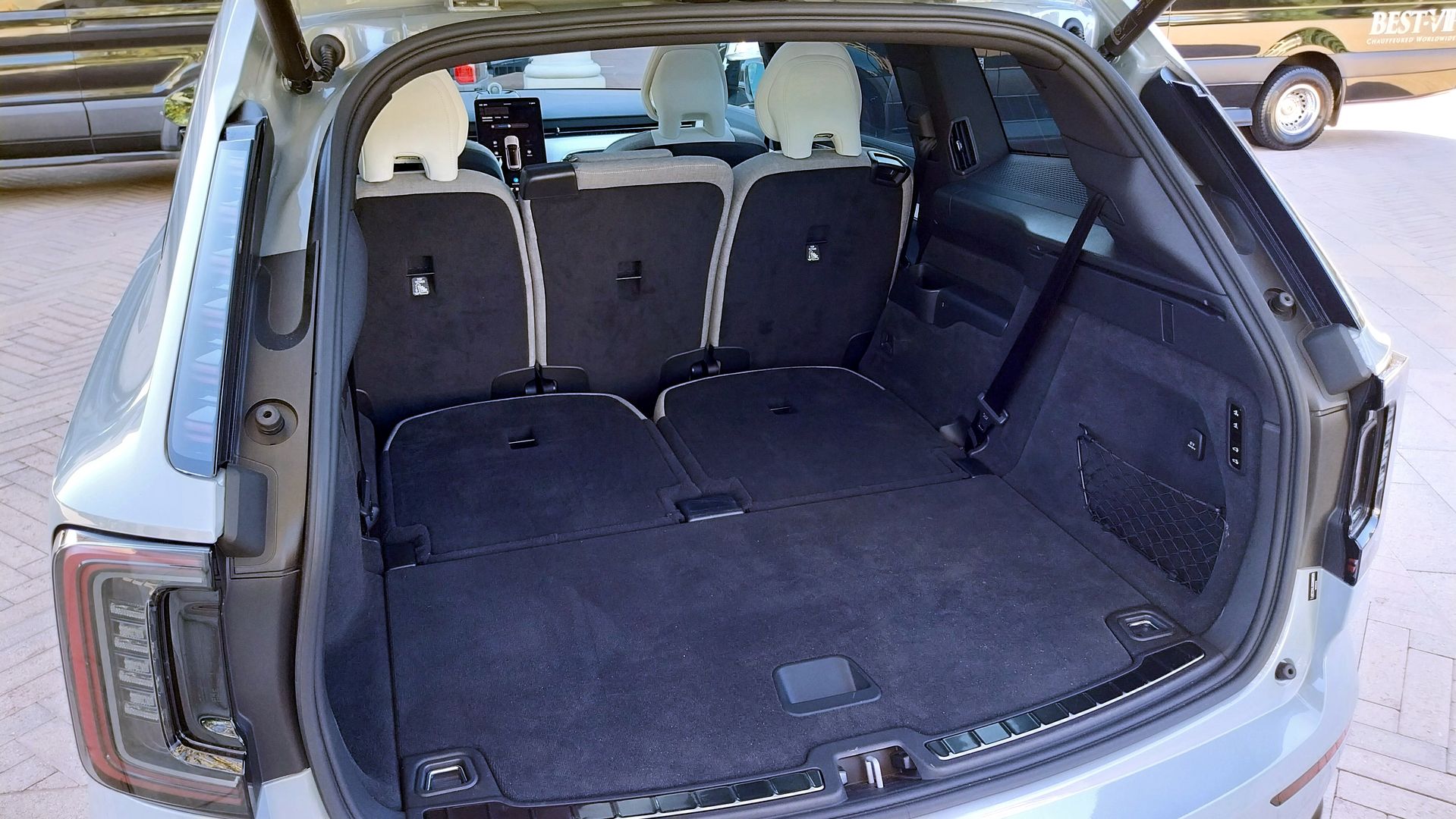 Volvo EX90