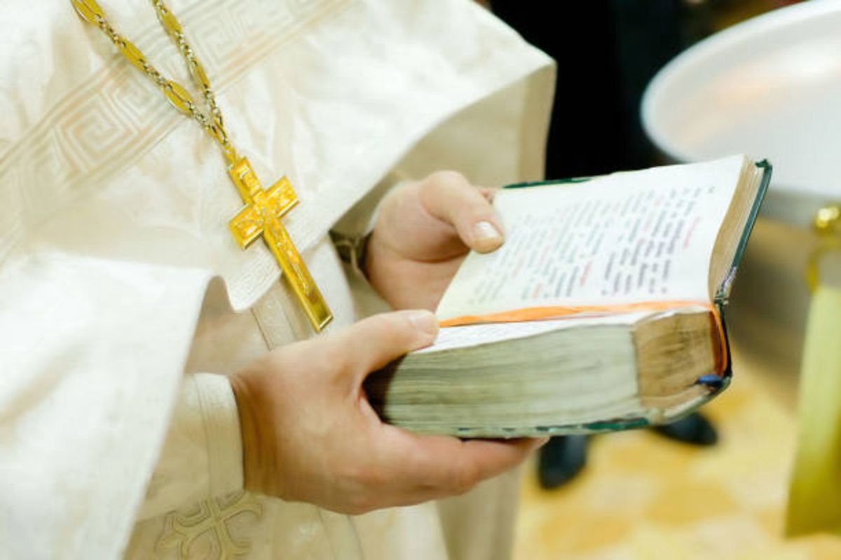 31-latek zmarł na plebanii w Drobinie. Prokuratura ujawnia przyczynę