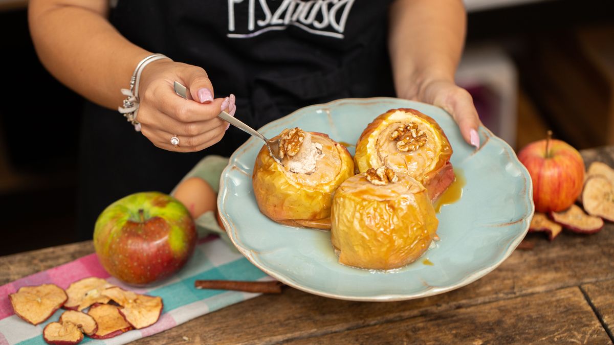 Pieczone jabłka z serkiem- Pyszności