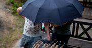 Grill na deszczu. Dzięki tym sposobom pogoda nie będzie przeszkodą