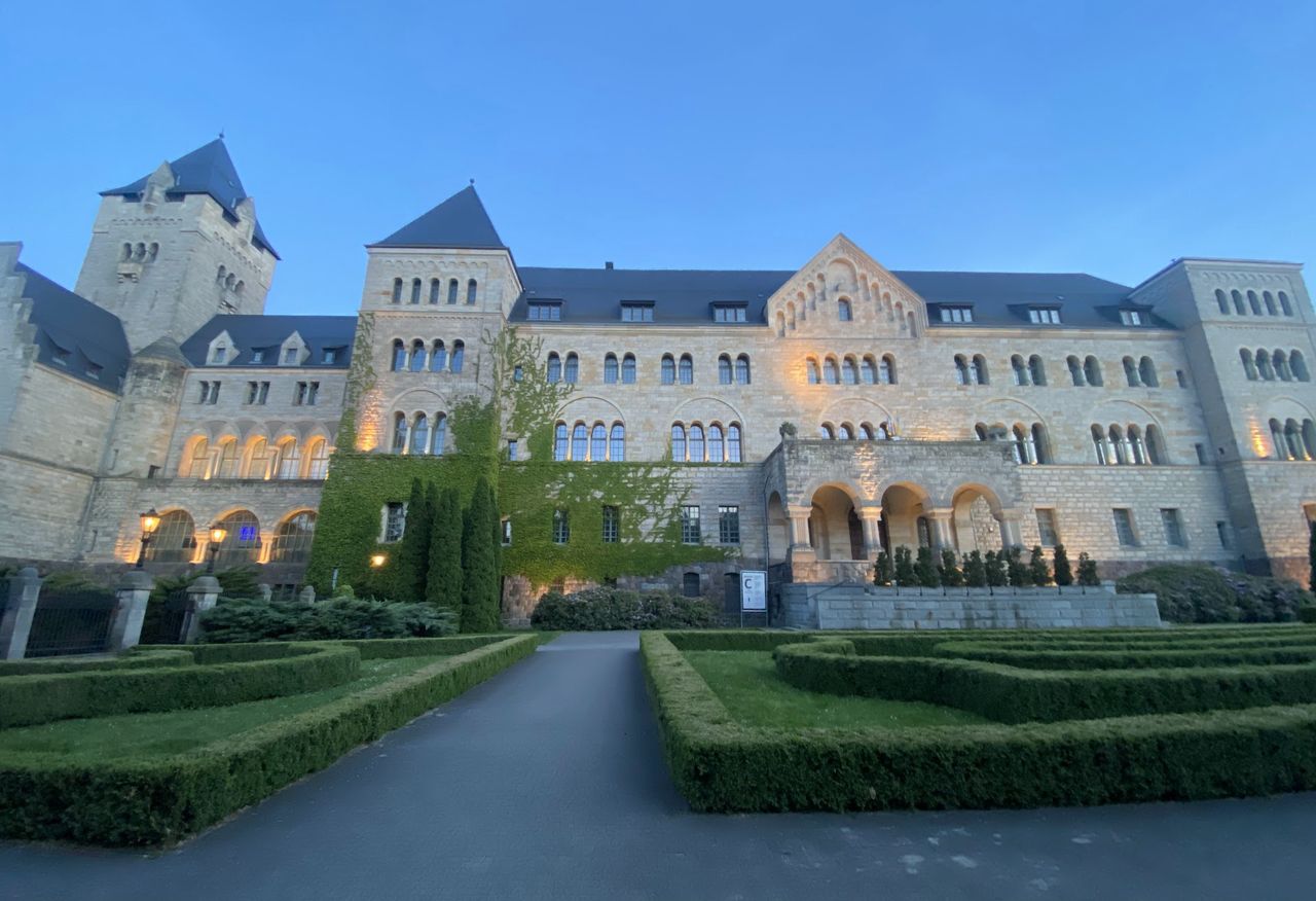 Rodzinne zwiedzanie z historią w tle – niedziela w Zamku z przewodnikiem
