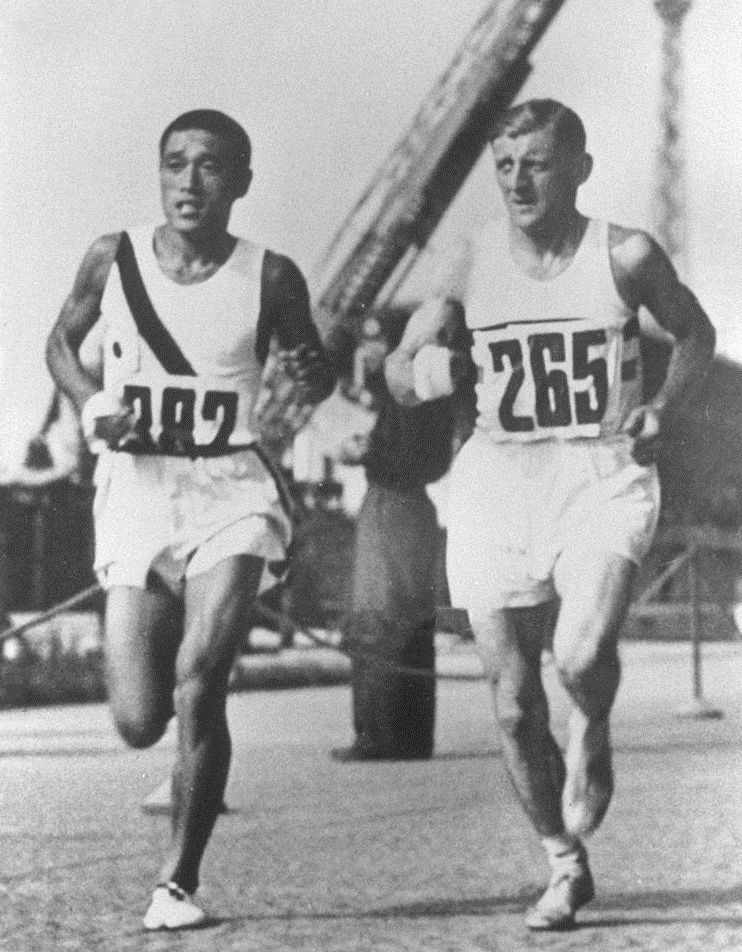 Sohn Kee-chung i Ernie Harper w 1936 roku fot. domena publiczna