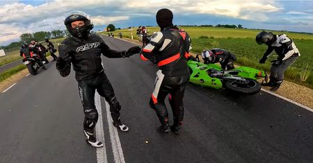 Staranował kolumnę motocykli. Nagrali pościg za pijanym w sztok kierowcą
