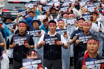 40 tys. pracowników zatrzymało produkcję. Koreański gigant ustąpił