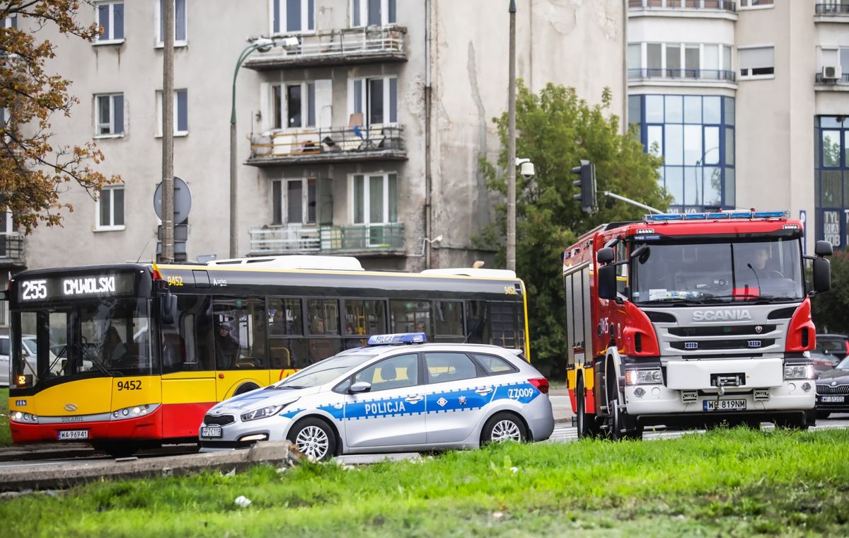 Wypadek na Rydzymińskiej w Warszawie. Są ranni