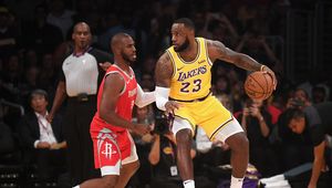 NBA: fatalny początek Lakersów. LeBron znów źle zaczyna w nowym klubie