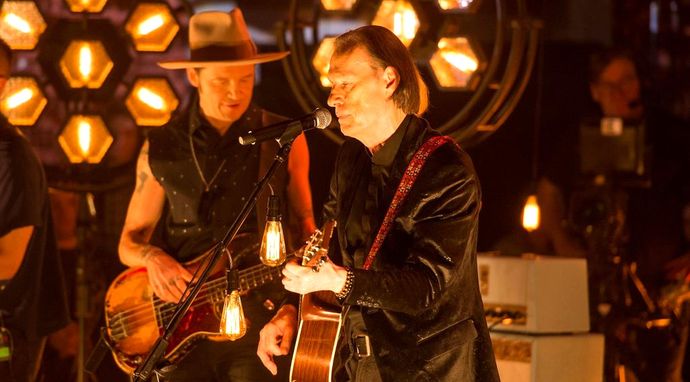 Scena alternatywna x 100