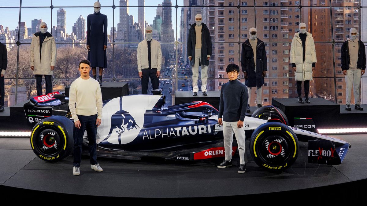 Materiały prasowe / Alpha Tauri / Na zdjęciu: Nyck de Vries (po lewwej) i Yuki Tsunoda
